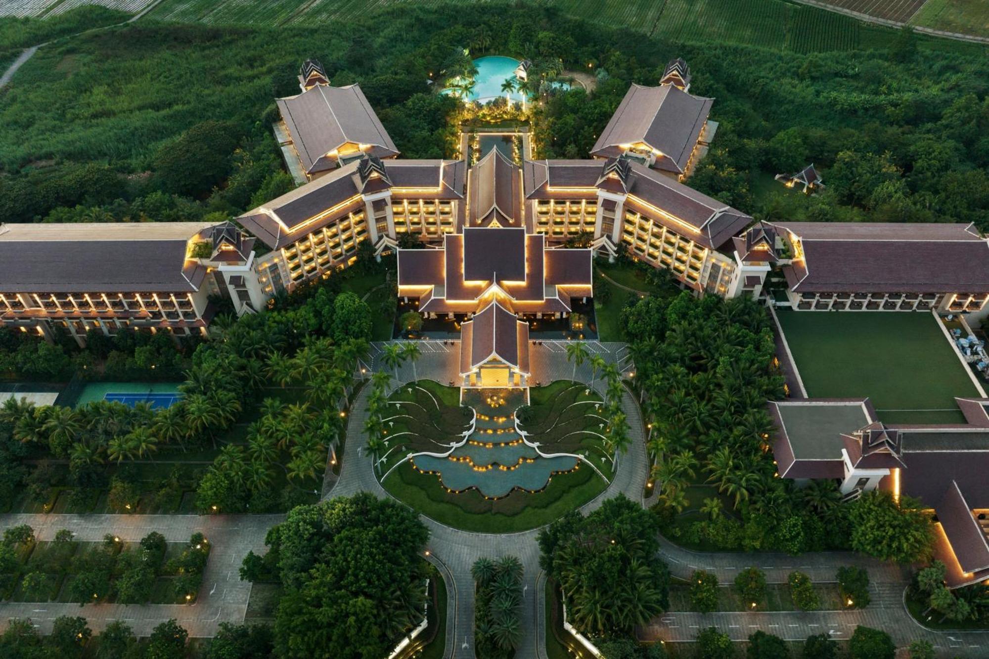 Sheraton Grand Xishuangbanna Hotel Jinghong Exteriör bild