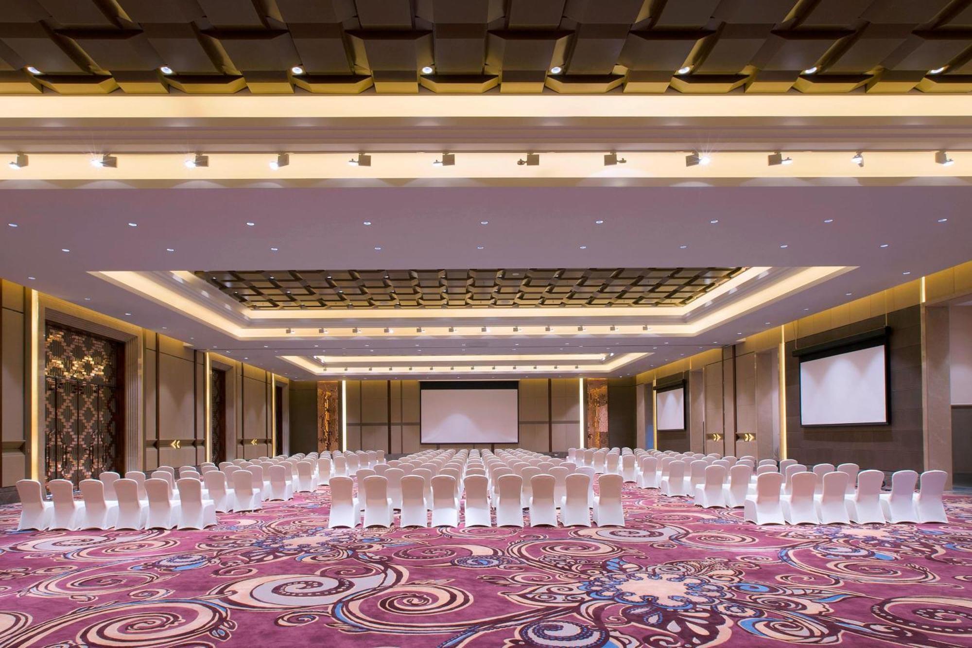 Sheraton Grand Xishuangbanna Hotel Jinghong Exteriör bild