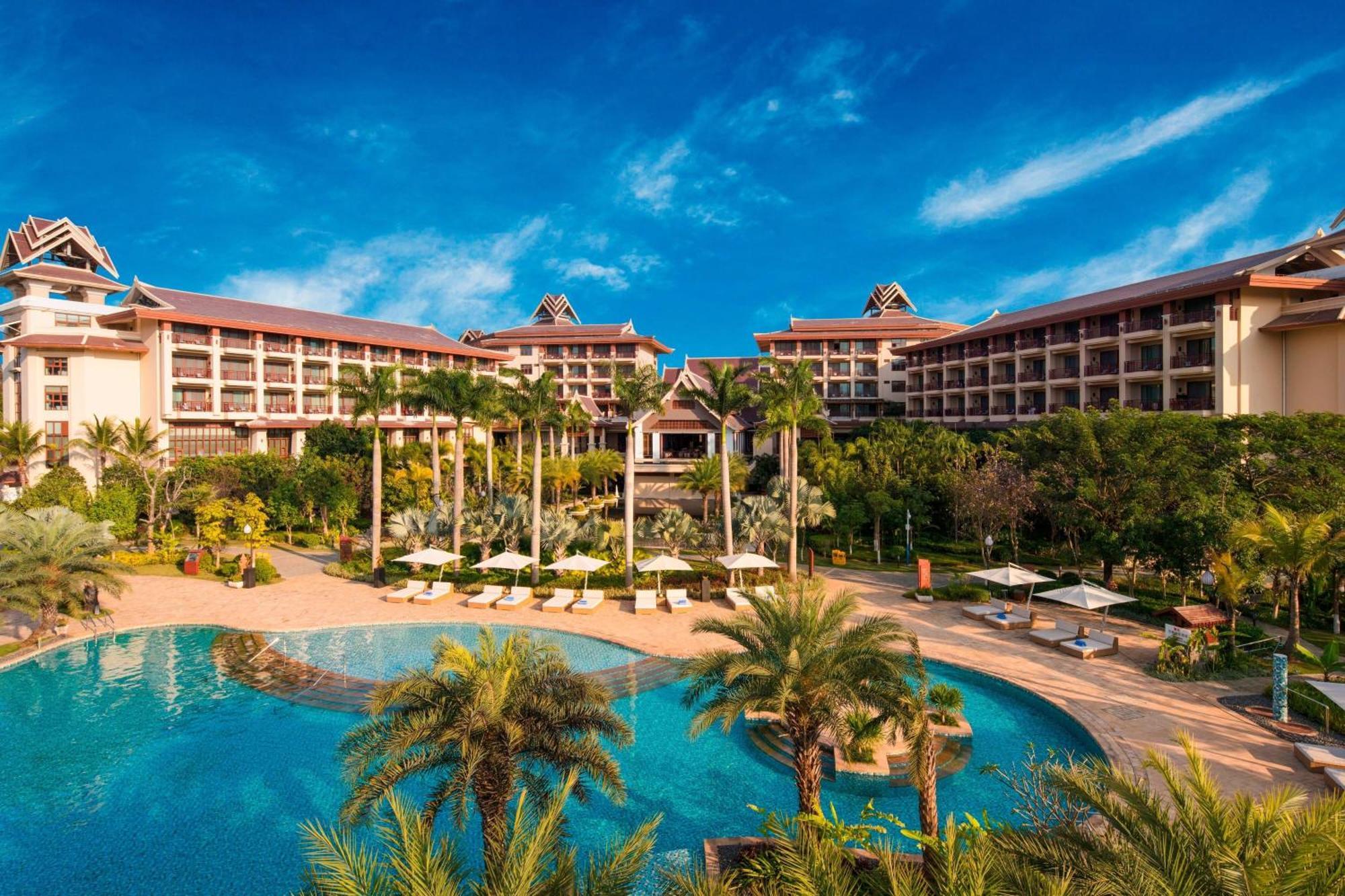Sheraton Grand Xishuangbanna Hotel Jinghong Exteriör bild