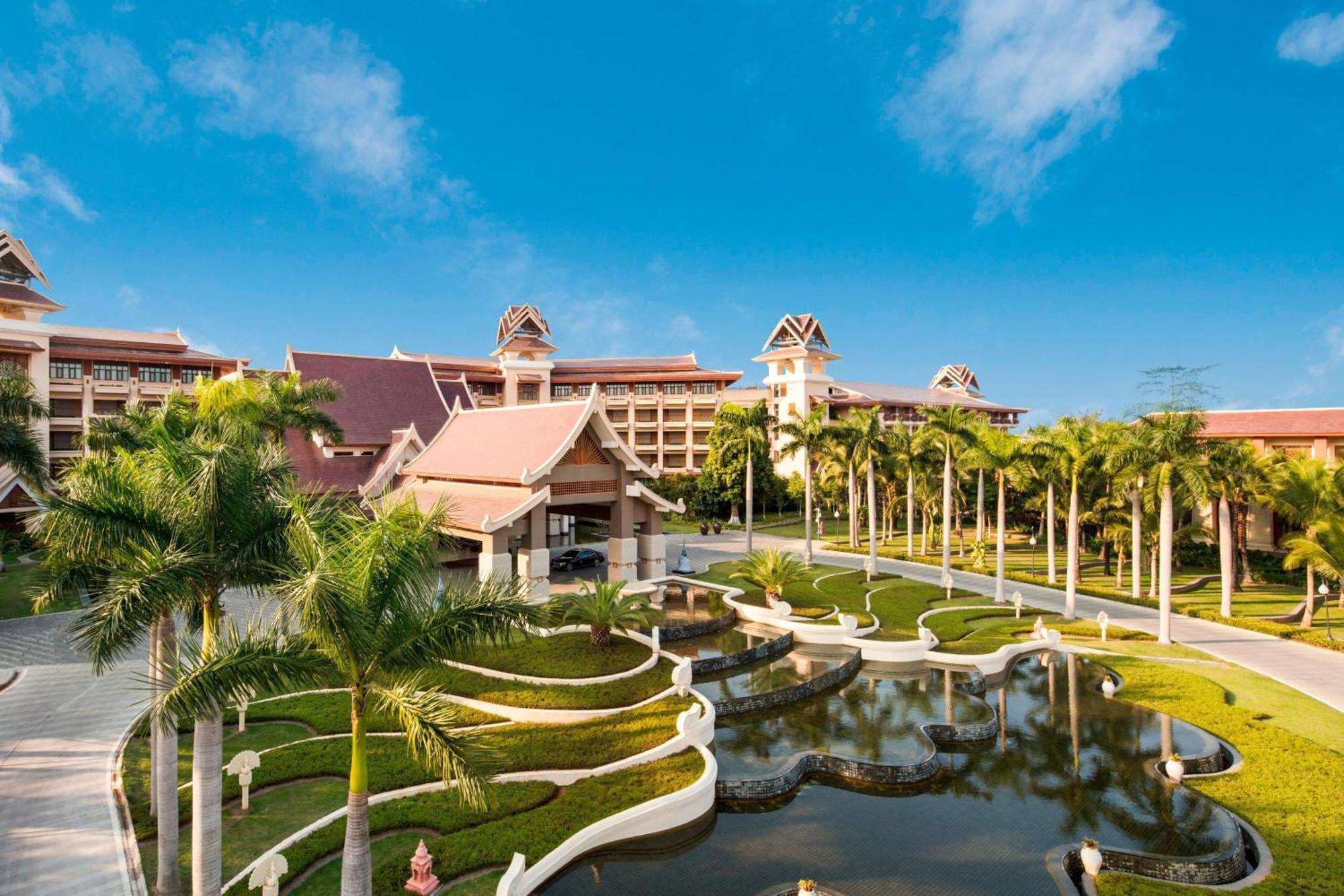 Sheraton Grand Xishuangbanna Hotel Jinghong Exteriör bild