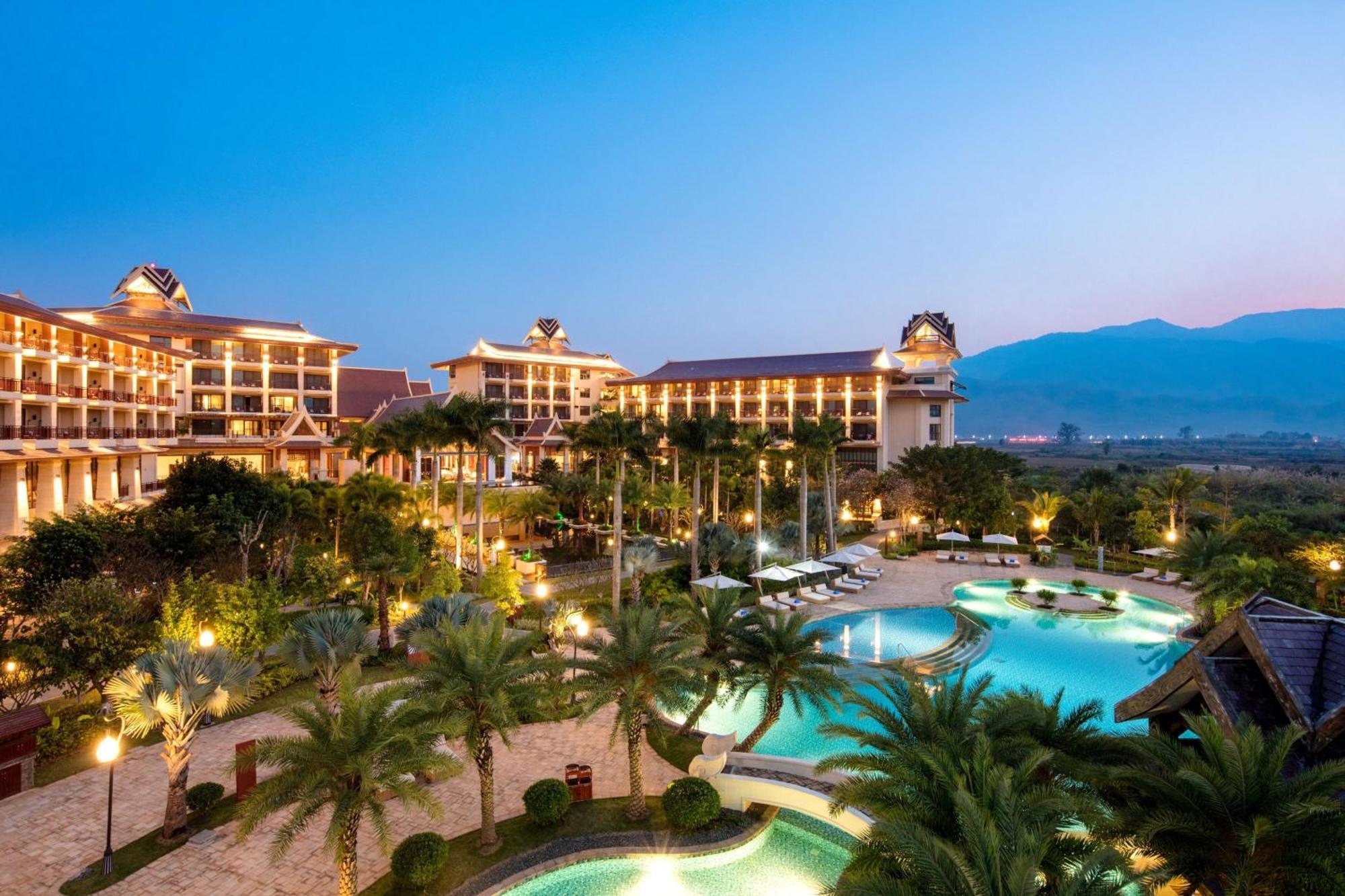Sheraton Grand Xishuangbanna Hotel Jinghong Exteriör bild